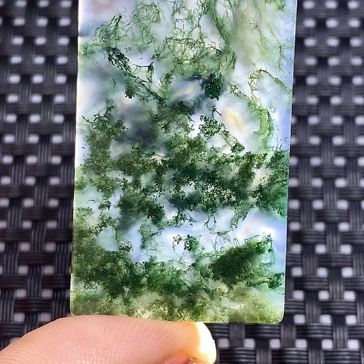 玛瑙/玉髓颈饰未镶嵌苏*?