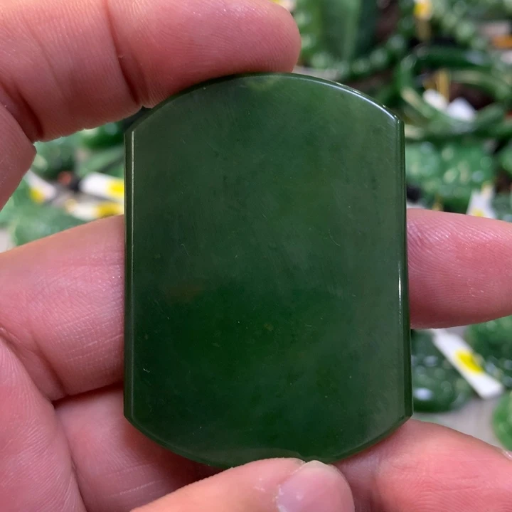 和田玉（碧玉）颈饰未镶嵌豆*大