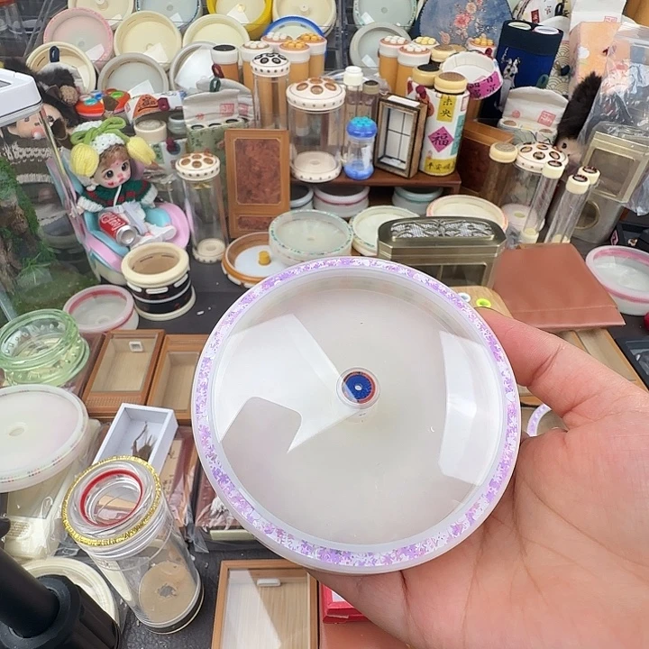 *****蟋蟀透明水塔一个随单…………