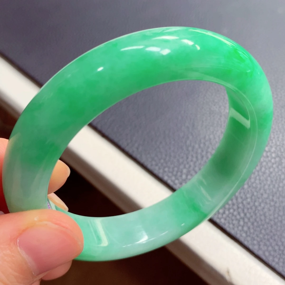 未镶嵌手镯翡翠翡翠