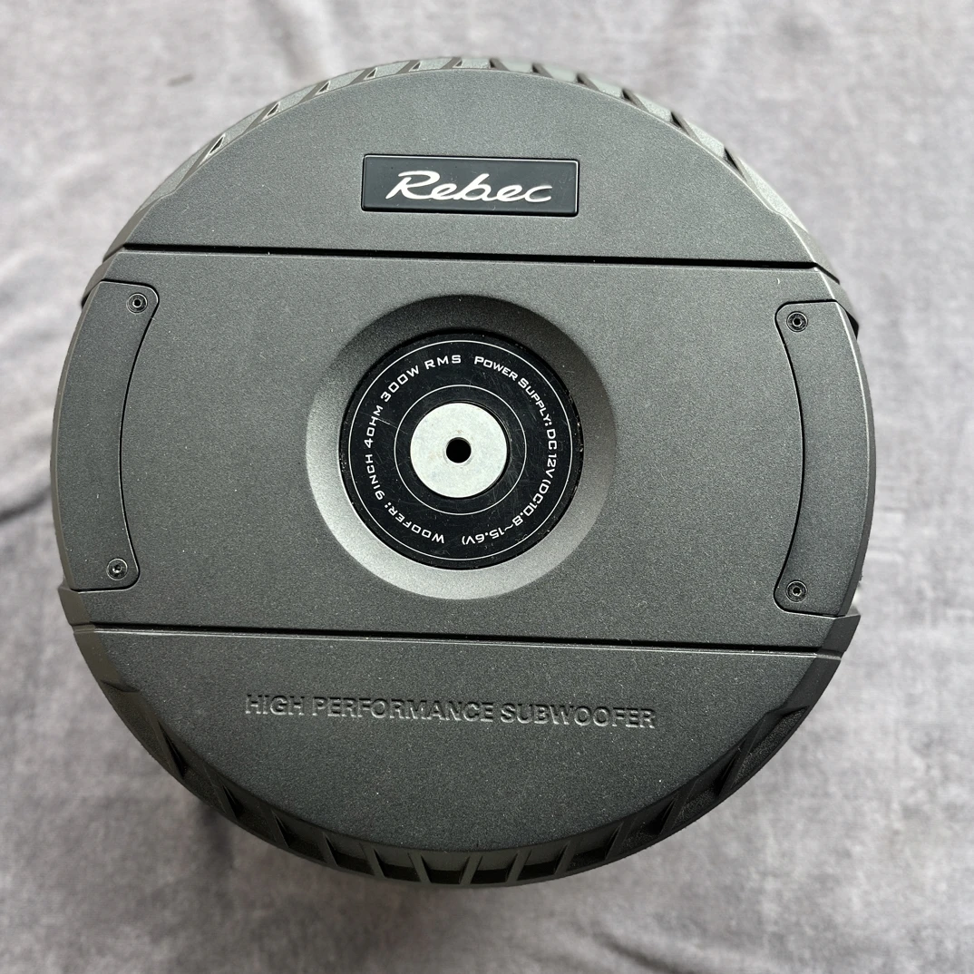 雷贝琴备胎低音炮