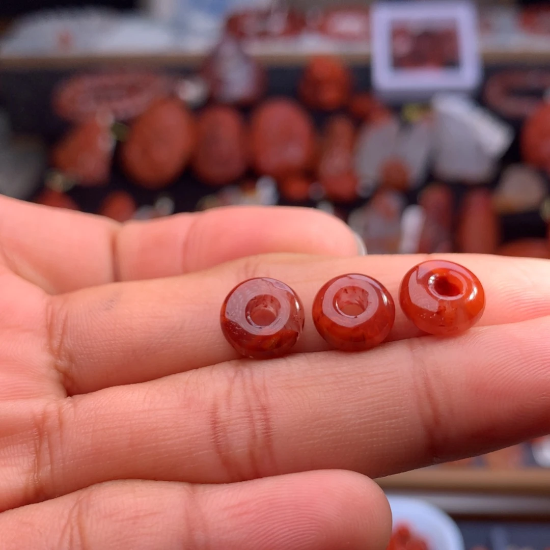 南红玛瑙未镶嵌珠宝半成品牛血火焰甜甜圈