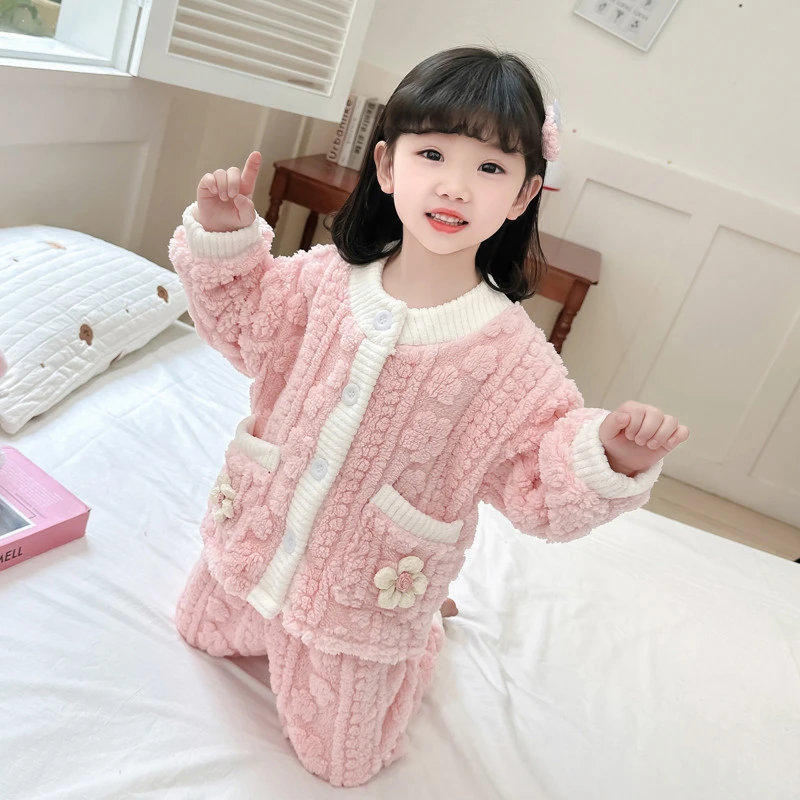女童法兰绒睡衣套装2025冬季新款儿童宝宝开衫口袋花朵保暖家居服