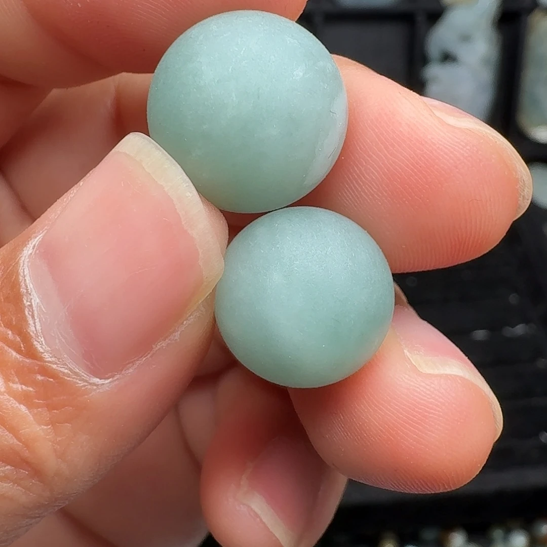 翡翠吊坠(不含链)未镶嵌花***！