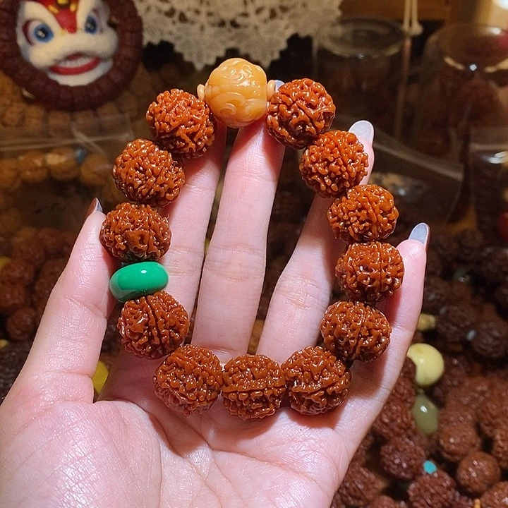 金刚菩提吊坠206玉华貔貅绿扣