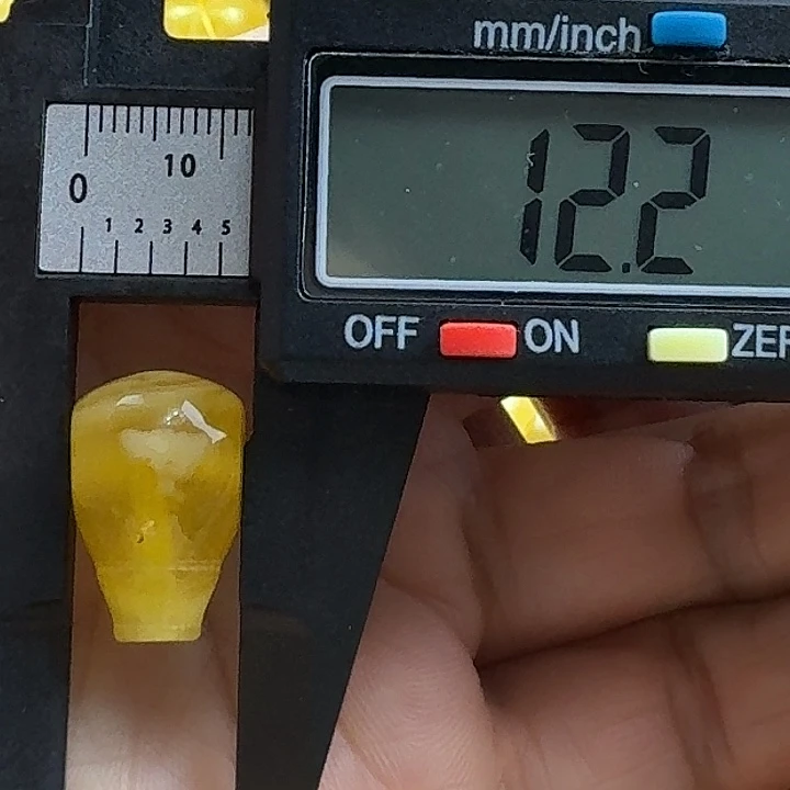 蜜蜡未镶嵌裸石23杂