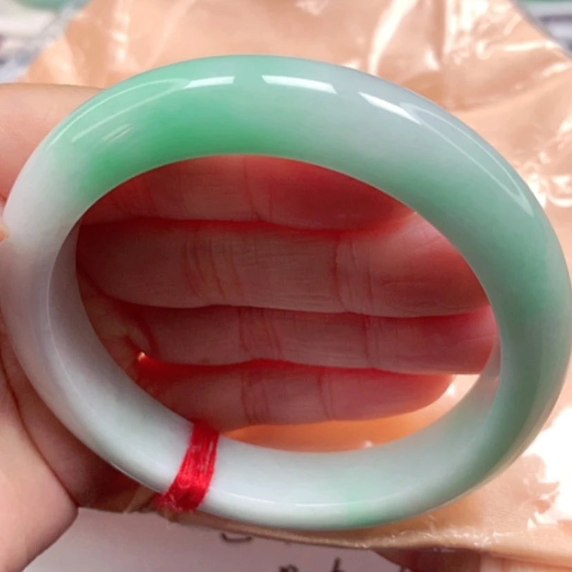 【闪购商品】翡翠手镯未镶嵌冰糯果阳绿手镯5657圈7号