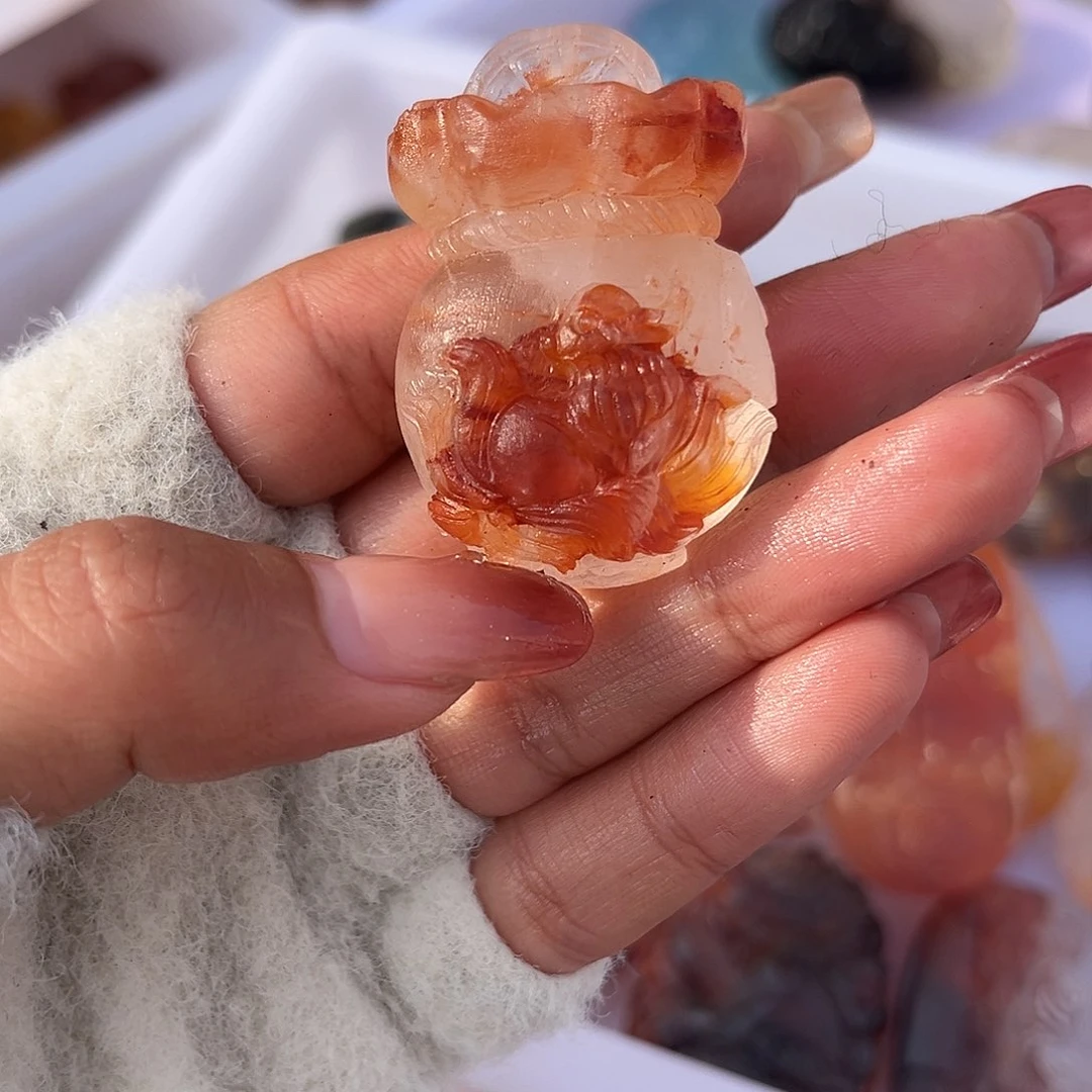 水晶手链未镶嵌入**驻红胶花钱袋狐狸