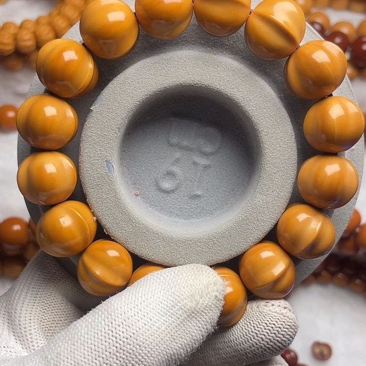 D***S猴头核桃手串猴头