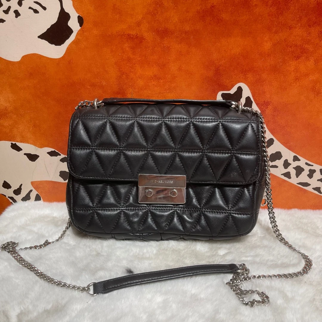 90新 MICHAELKORS/迈克高仕 5904斜挎包