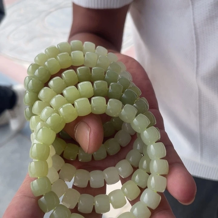 和田玉未镶嵌颈饰多样性发货，发其一