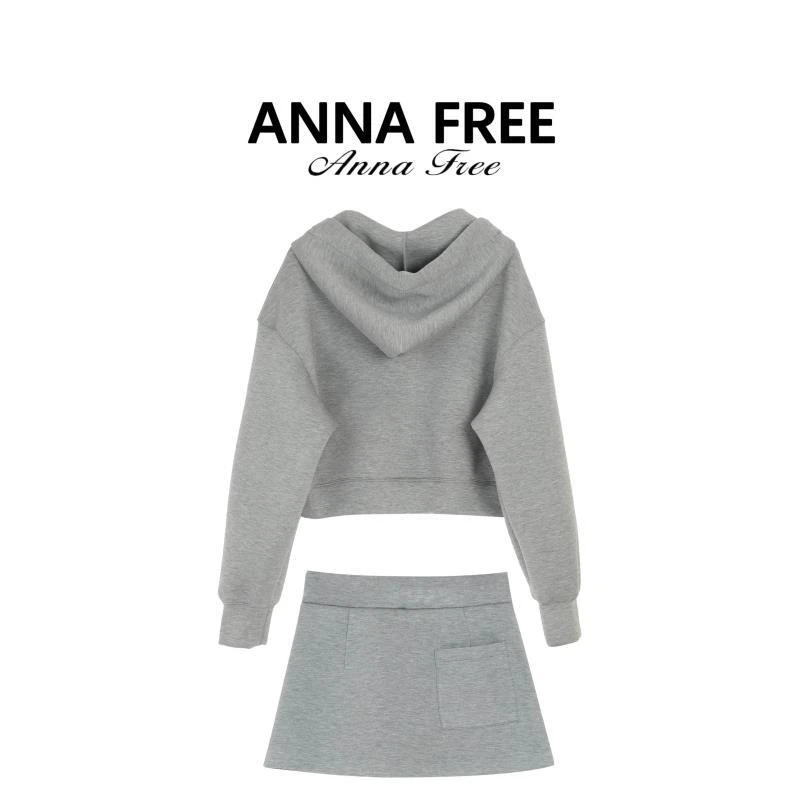 ANNA FREE 2025丝巾系带时尚休闲套装连帽卫衣短裙套装ZCM25748