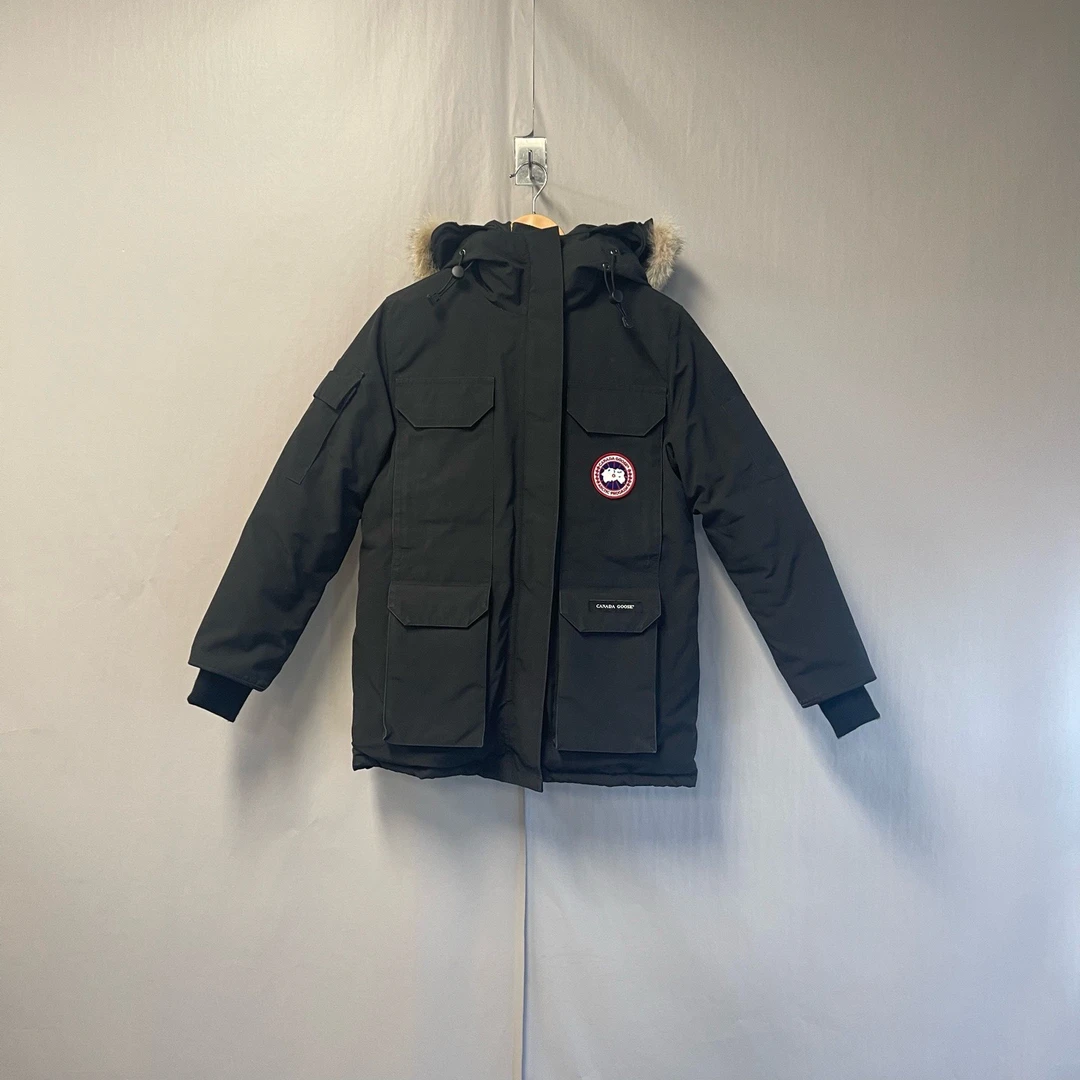 99新 CANADA GOOSE 黑色远征系列羽绒服 s码 #7591