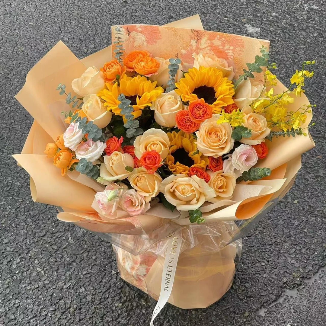 【向阳而开】3朵向日葵混搭香槟玫瑰橙色芭比桔梗尤加利叶束送同学送闺蜜朋友生日毕业花束