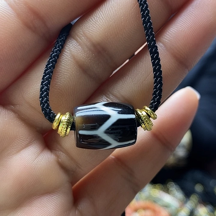 玛瑙/玉髓合金颈饰