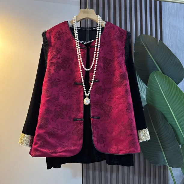 新中式轻奢国风大码女装秋冬提花红色盘扣马甲拜年服时尚复古显瘦