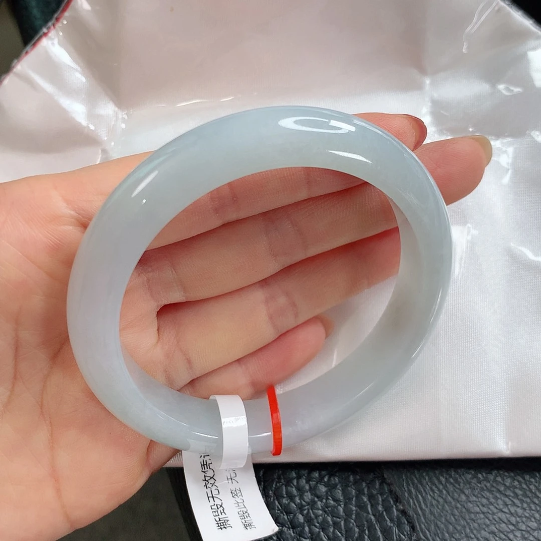 翡翠手镯未镶嵌 正圈①②②
