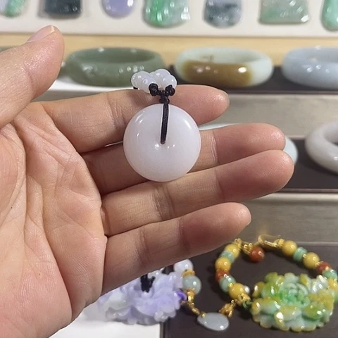 合金蛇纹石玉颈饰