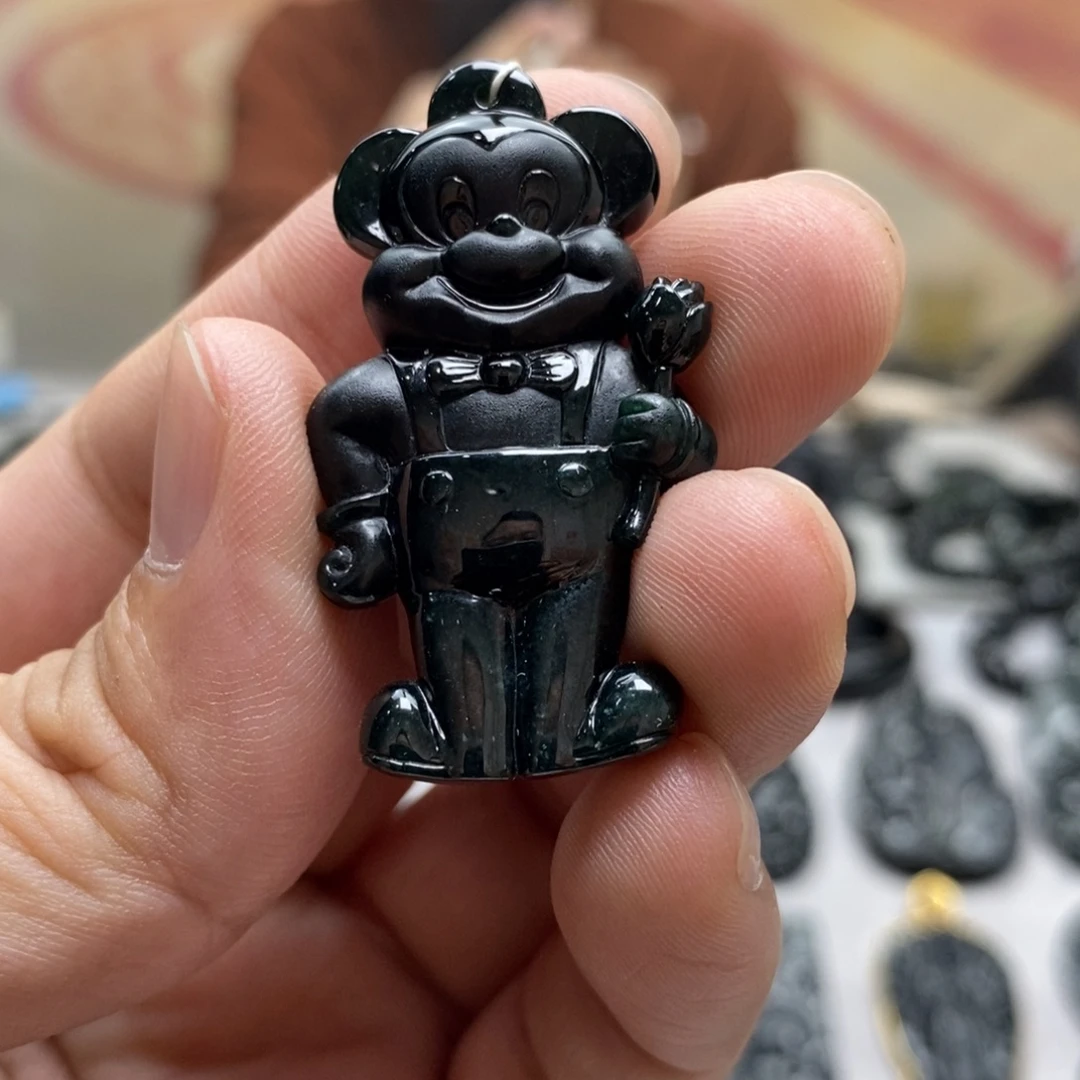 翡翠未镶嵌颈饰吊坠