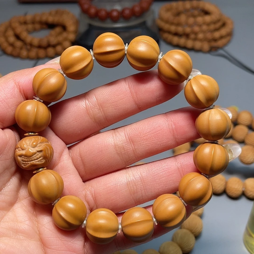 一***猫猴头核桃手串鲨鱼