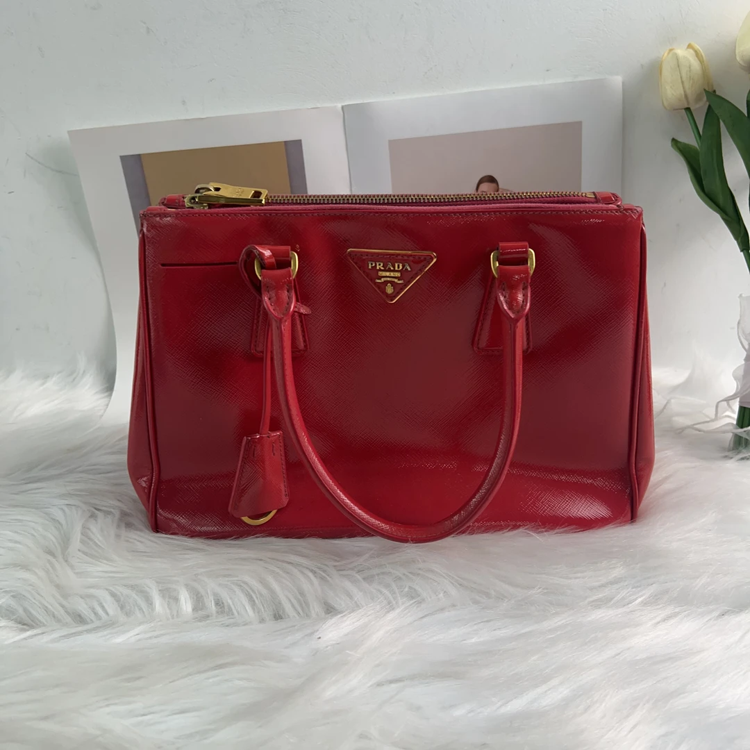 95新 Prada/普拉达 prada百搭红色杀手单肩包