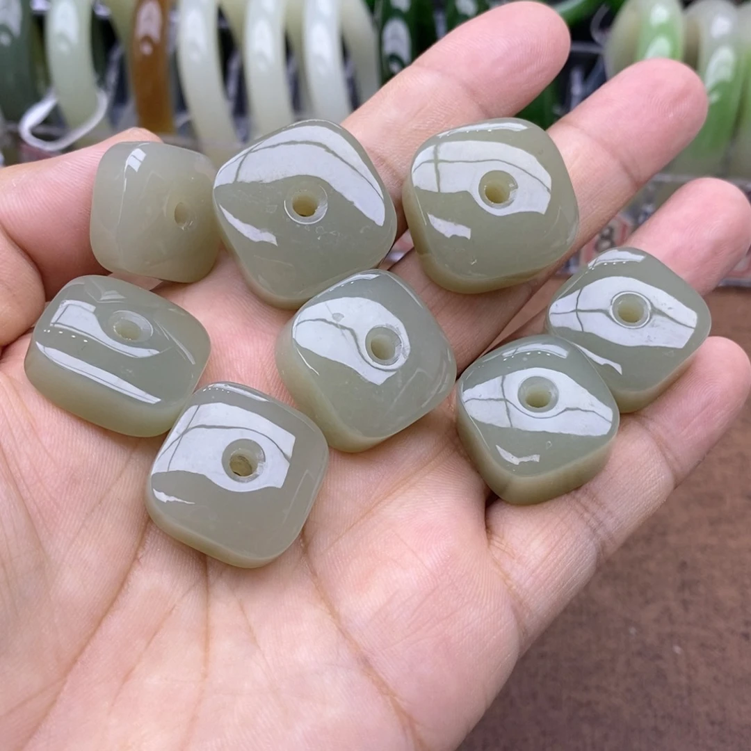 和田玉未镶嵌吊坠(不含链)