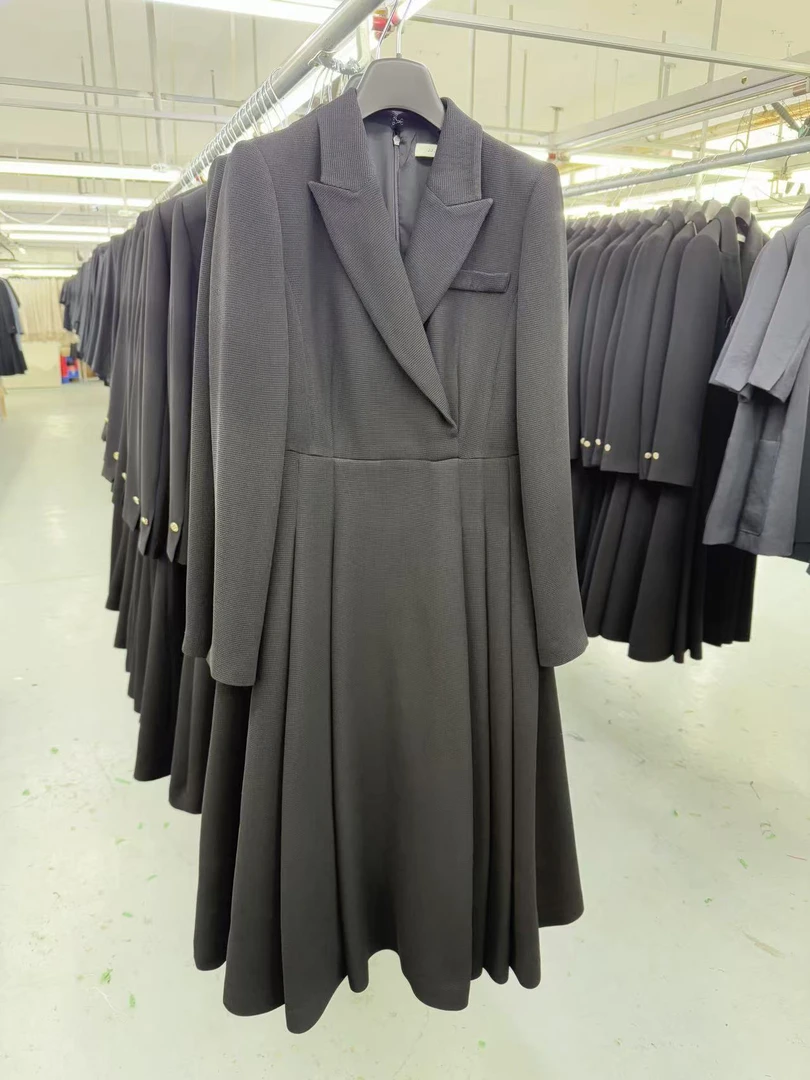 25年春款时尚潮流气质修身连衣裙