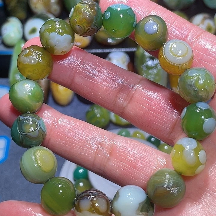 玛瑙/玉髓未镶嵌珠宝奇石