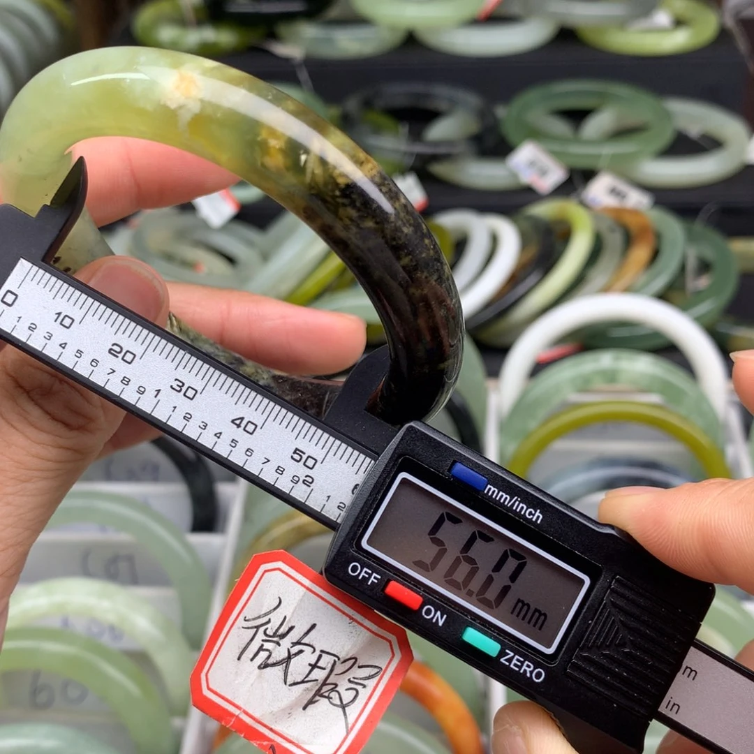 未镶嵌蛇纹石玉手镯607