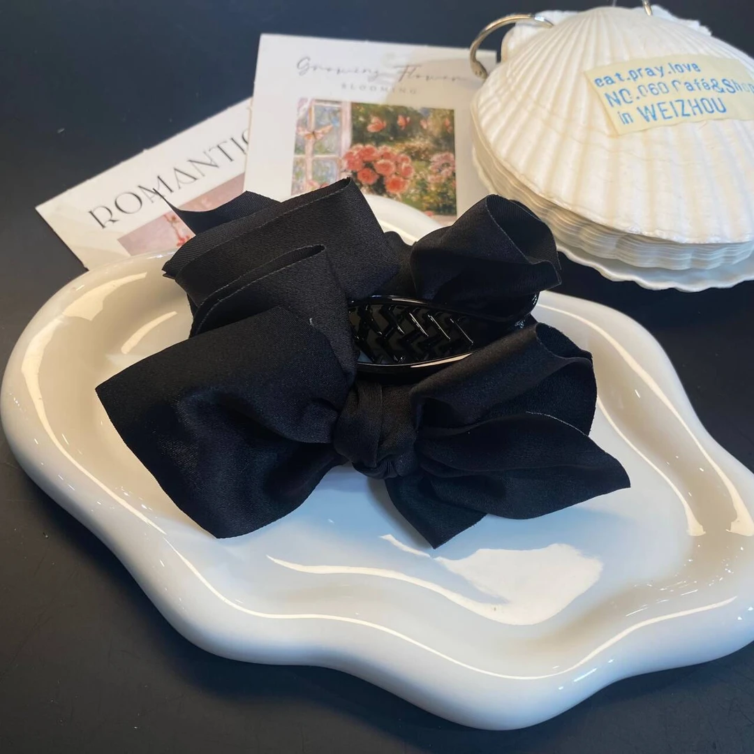 8公分缎面蝶结发夹4570