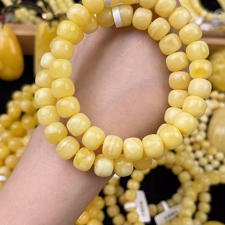 琥珀未镶嵌颈饰琥珀，多样性发其一