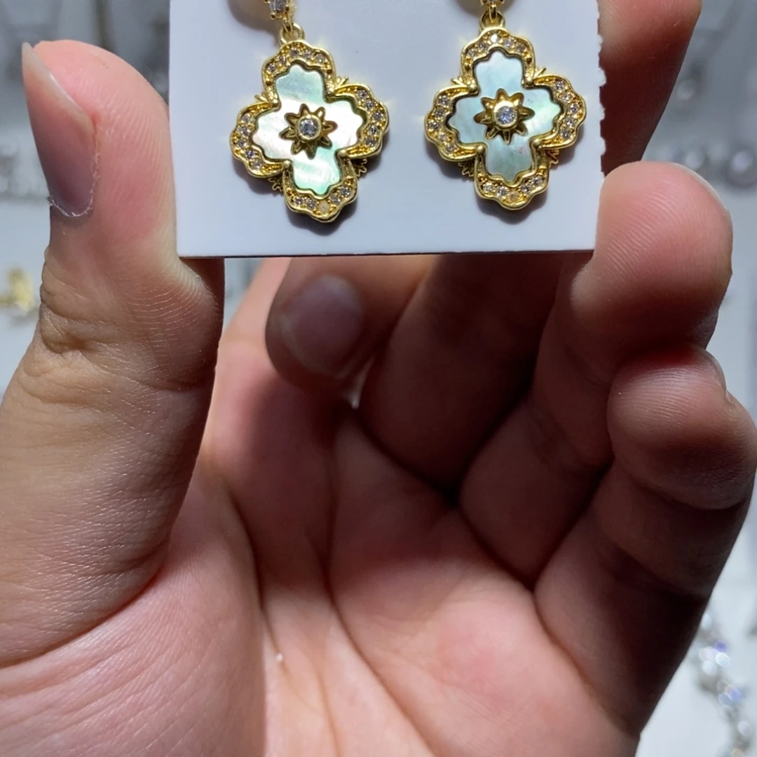 耳饰未镶嵌淡水珍珠