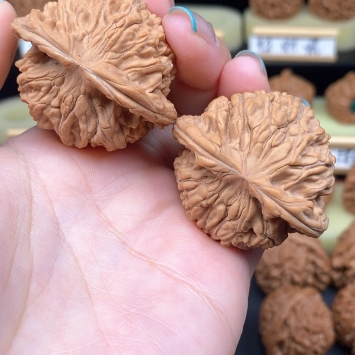 文玩核桃吊坠6*6天地