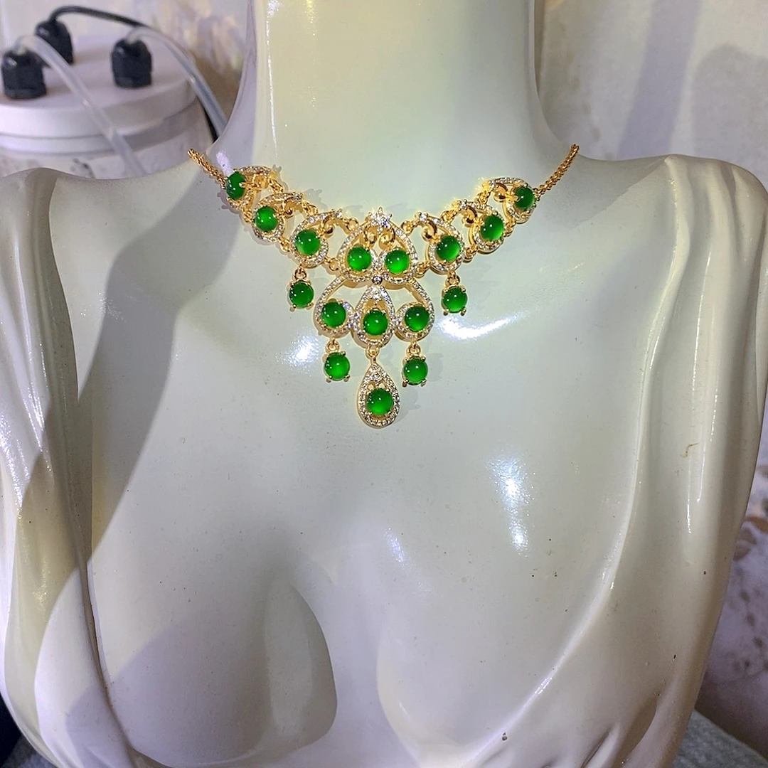 颈饰银S925镶嵌翡翠