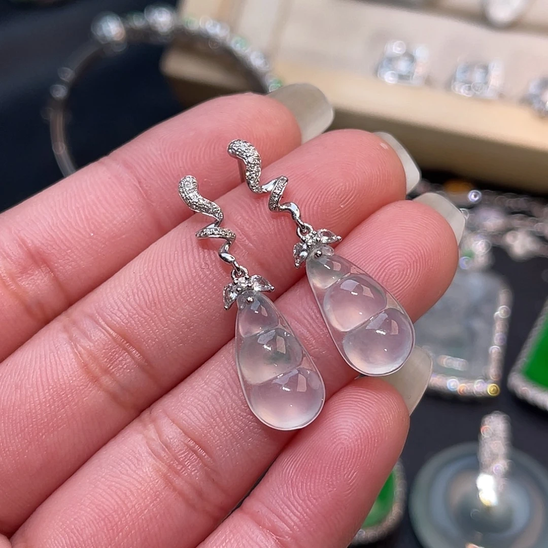 翡翠18K金镶嵌耳饰豆子