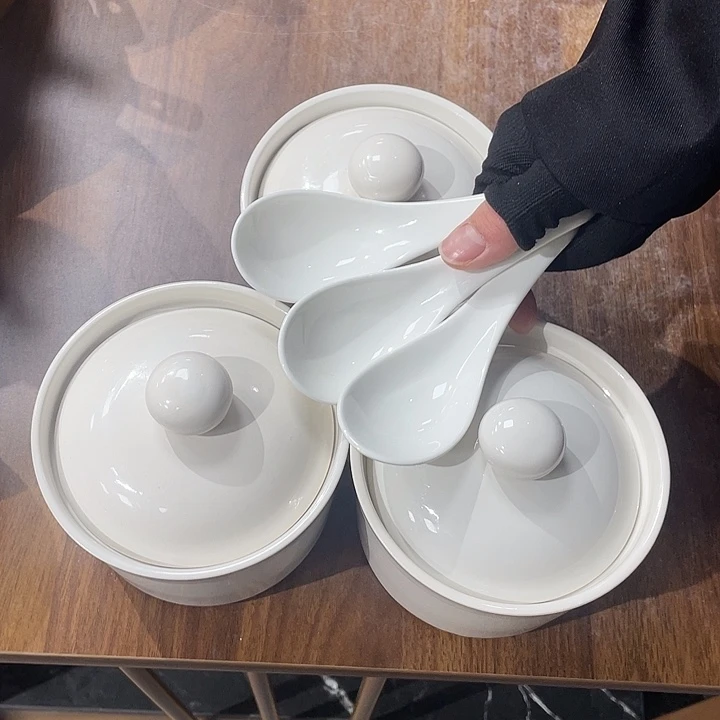 白瓷餐盘餐盘餐盘