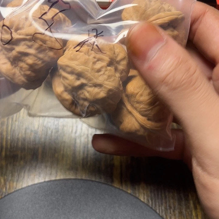 王***柱大叶紫檀（黑酸枝木类）