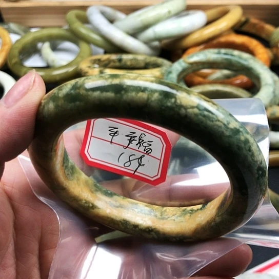 蛇纹石玉手镯未镶嵌平*福