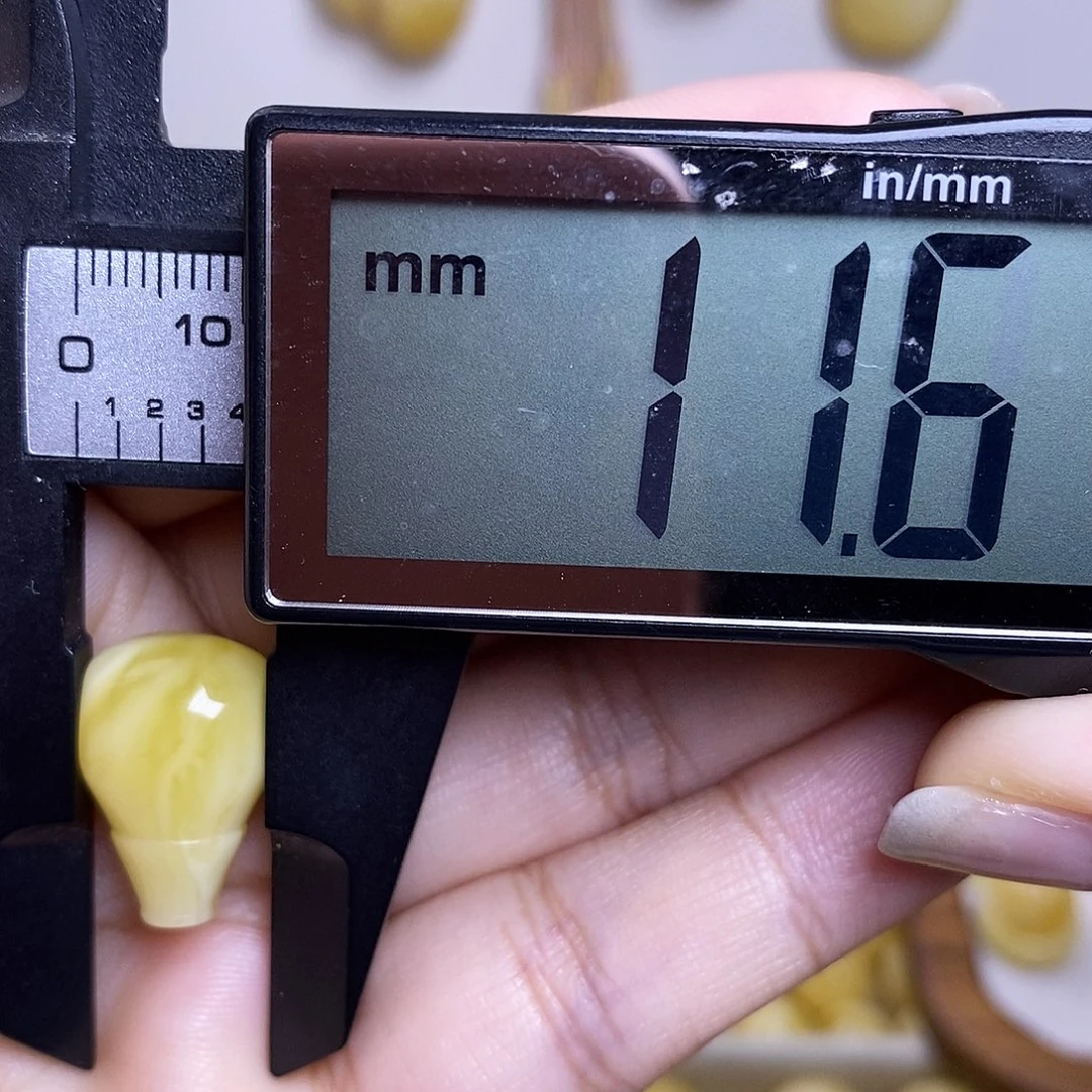 裸石琥珀未镶嵌蜜蜡三通