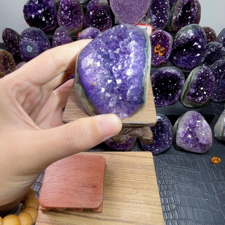 未镶嵌大型摆件（非配饰）紫晶