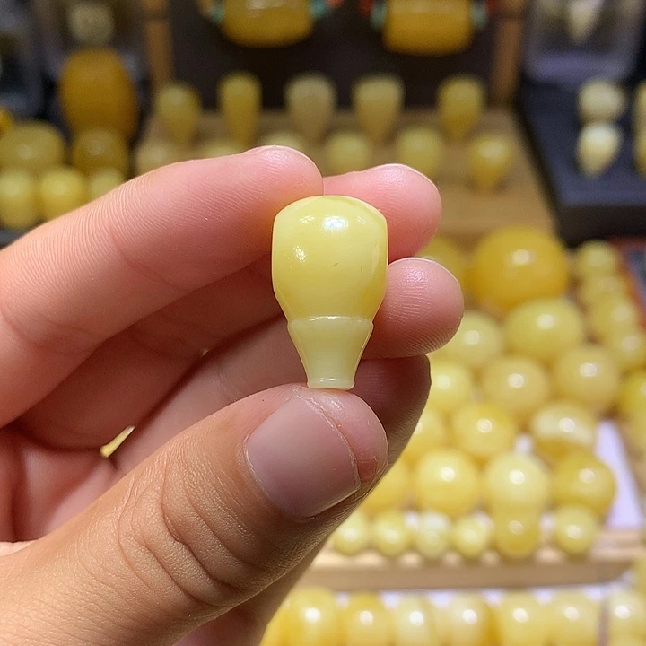 *****蜜蜡未镶嵌裸石天然俄料浓白蜡精工三通12.6