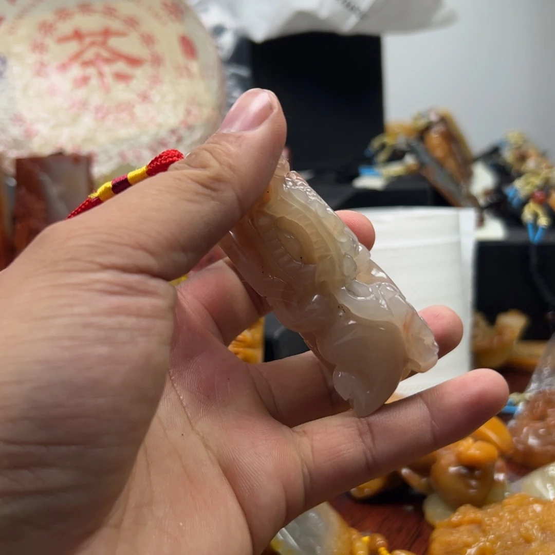 石英质玉（黄龙玉）未镶嵌多选发其一