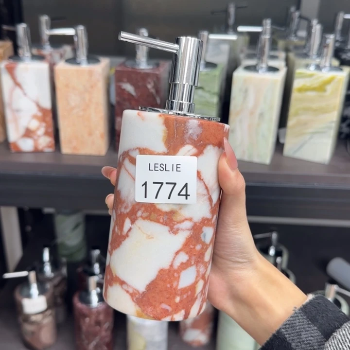 X1774.              红