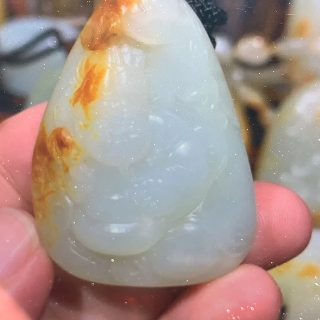 彩***虹颈饰未镶嵌和田玉