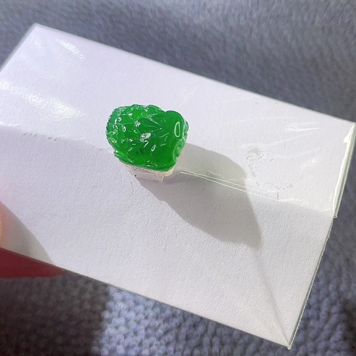 定制翡翠未镶嵌翡翠