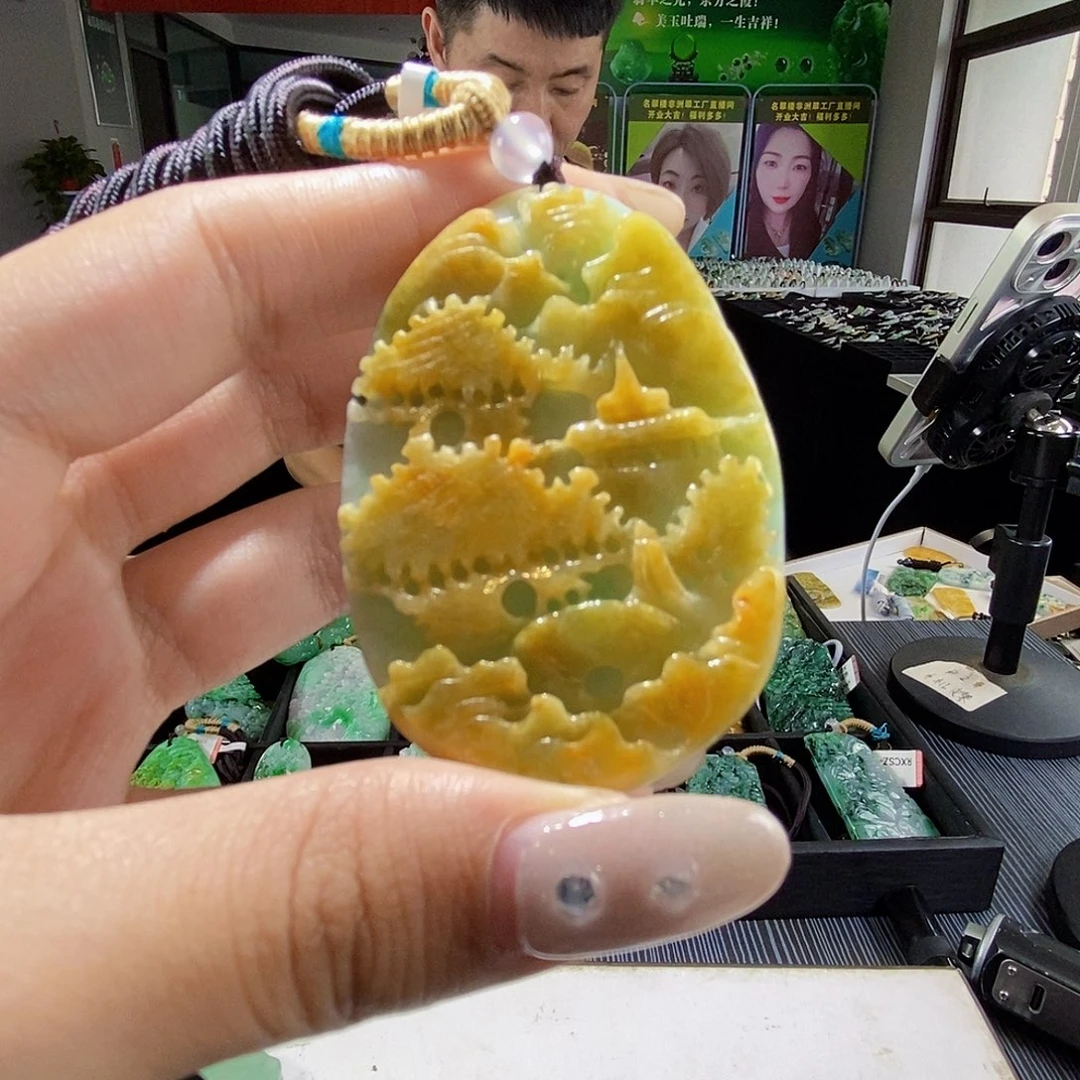 颈饰未镶嵌翡翠翡翠
