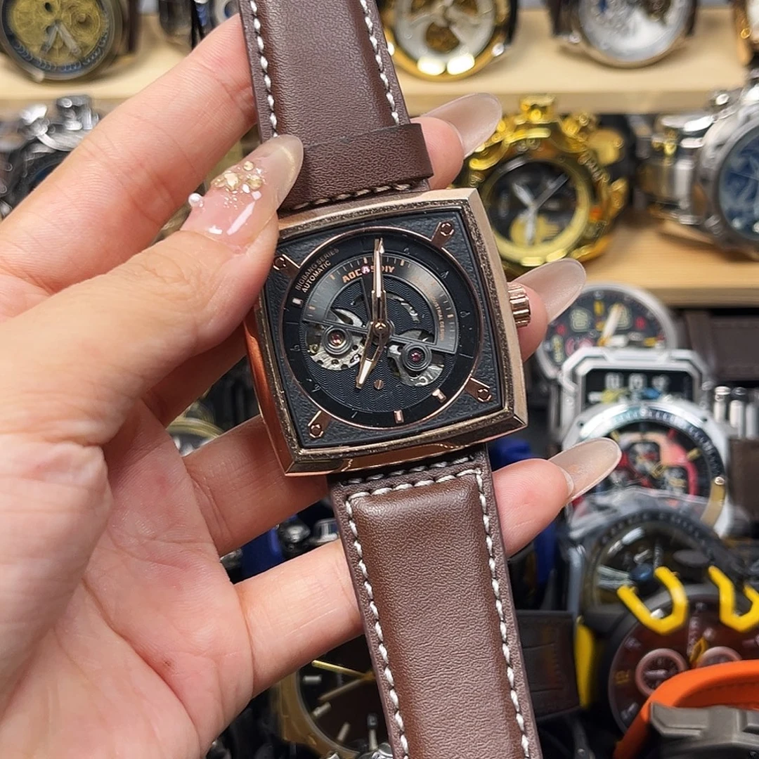 Springdrive机芯镀金帆布