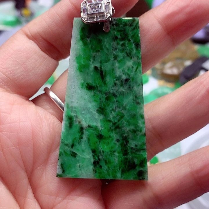 翡翠银S925镶嵌颈饰翡翠