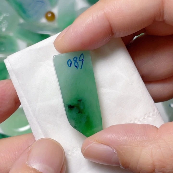 定制翡翠未镶嵌包工