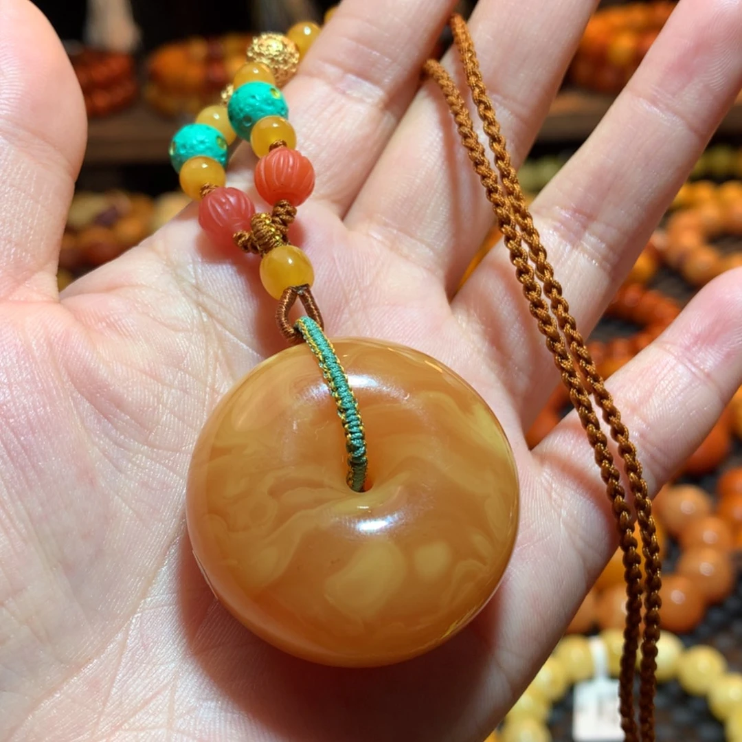 【闪购商品】蜜蜡吊坠(赠链)未镶嵌